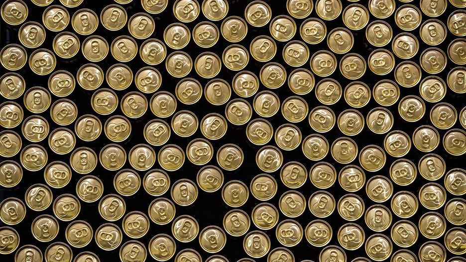 Litrami piją energetyki. Nowa moda na "monsterki" w szkołach