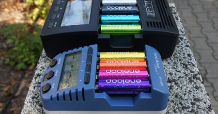Powerex MH-C9000 — ładowanie pod kontrolą