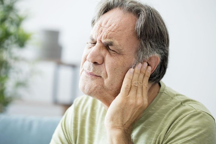 Dzwonienie w uszach może być objawem rzadkiego raka