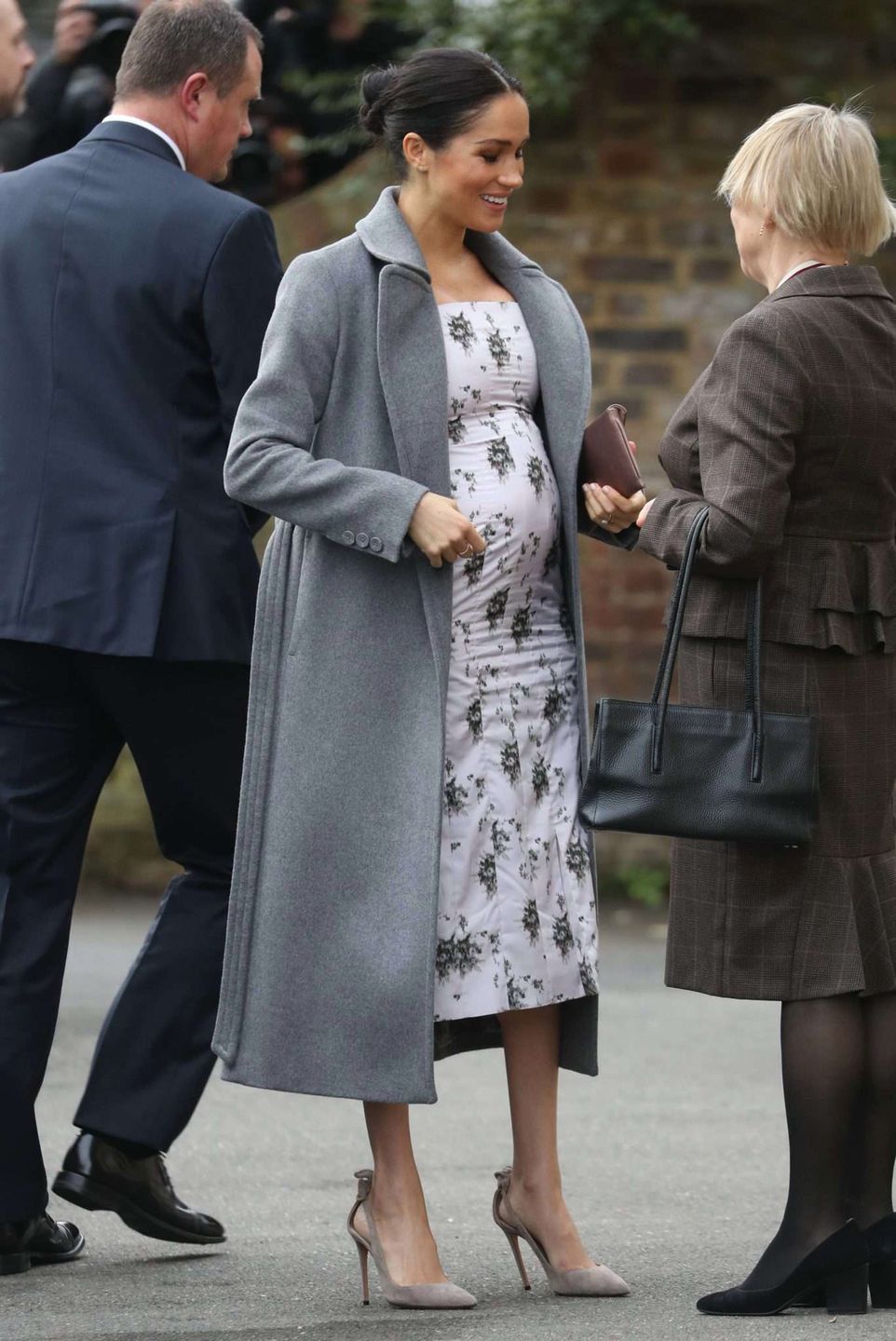 Meghan Markle pokazała duży ciążowy brzuch