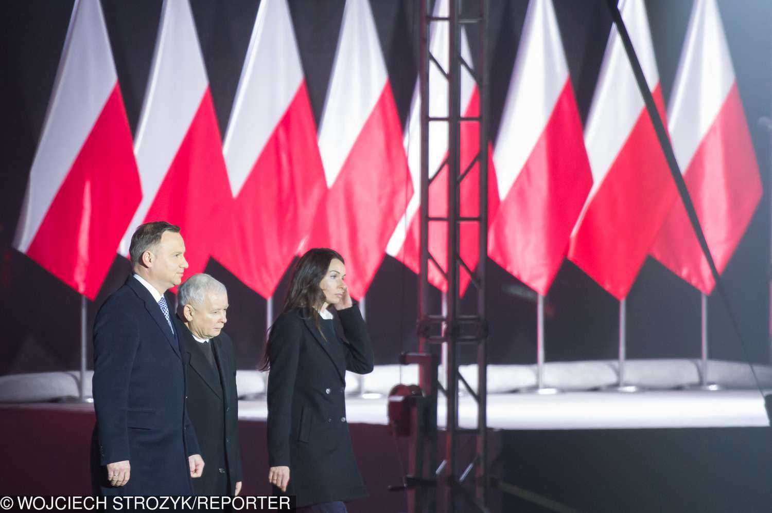 10 listopada odsłonięto pomnik Lecha Kaczyńskiego w Warszawie