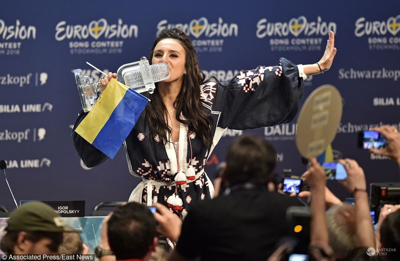 Jamala of Ukraine kisses the trophy at the press conference after winning the Eurovision Song Contest final in Stockholm, Sweden, early Sunday, May 15, 2016. (AP Photo/Martin Meissner)
