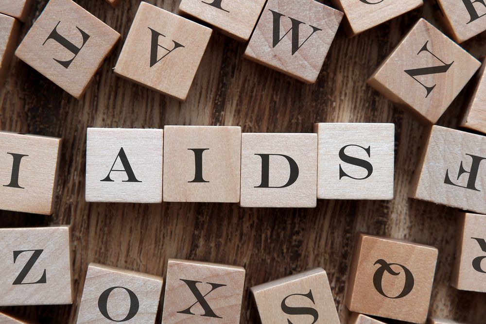 AIDS - objawy, przebieg, drogi zakażenia