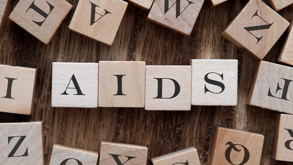 AIDS - objawy, przebieg, drogi zakażenia