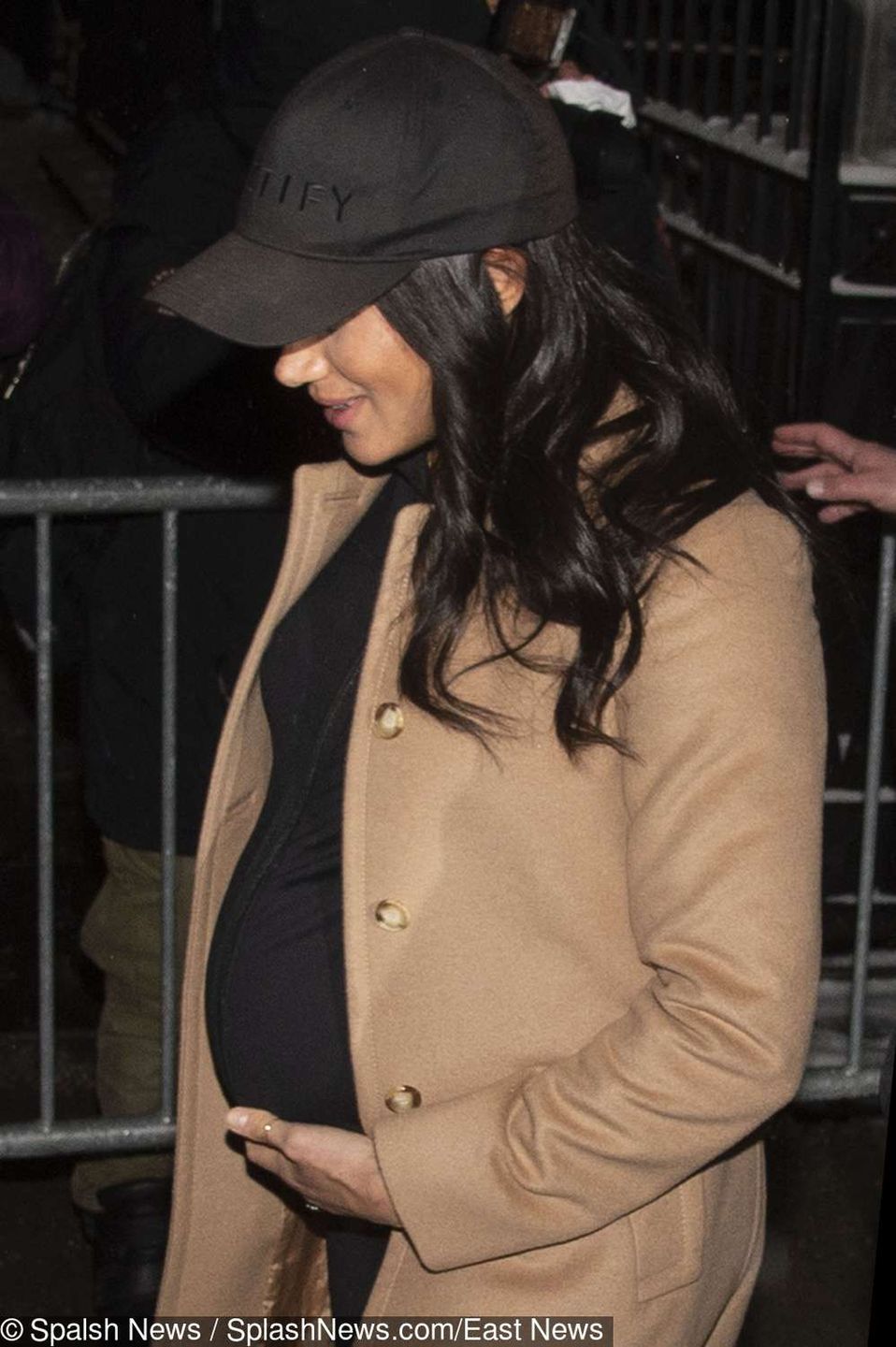 Meghan Markle w dresach na lotnisku w Nowym Jorku