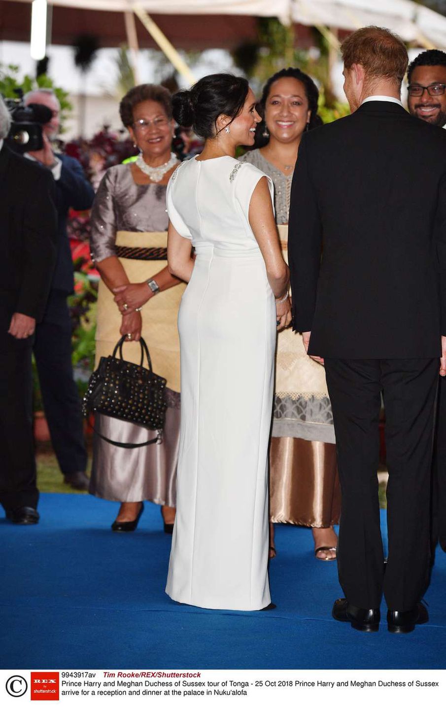 Ciężarna Meghan Markle na Fidżi w trzeciej kreacji