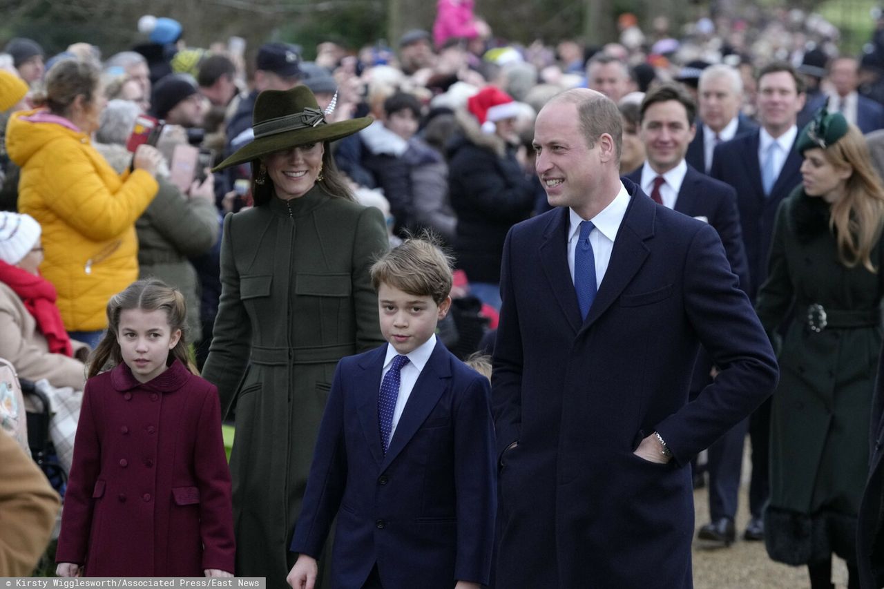 Royalsi na mszy świątecznej - Charlotte, Kate, George, William