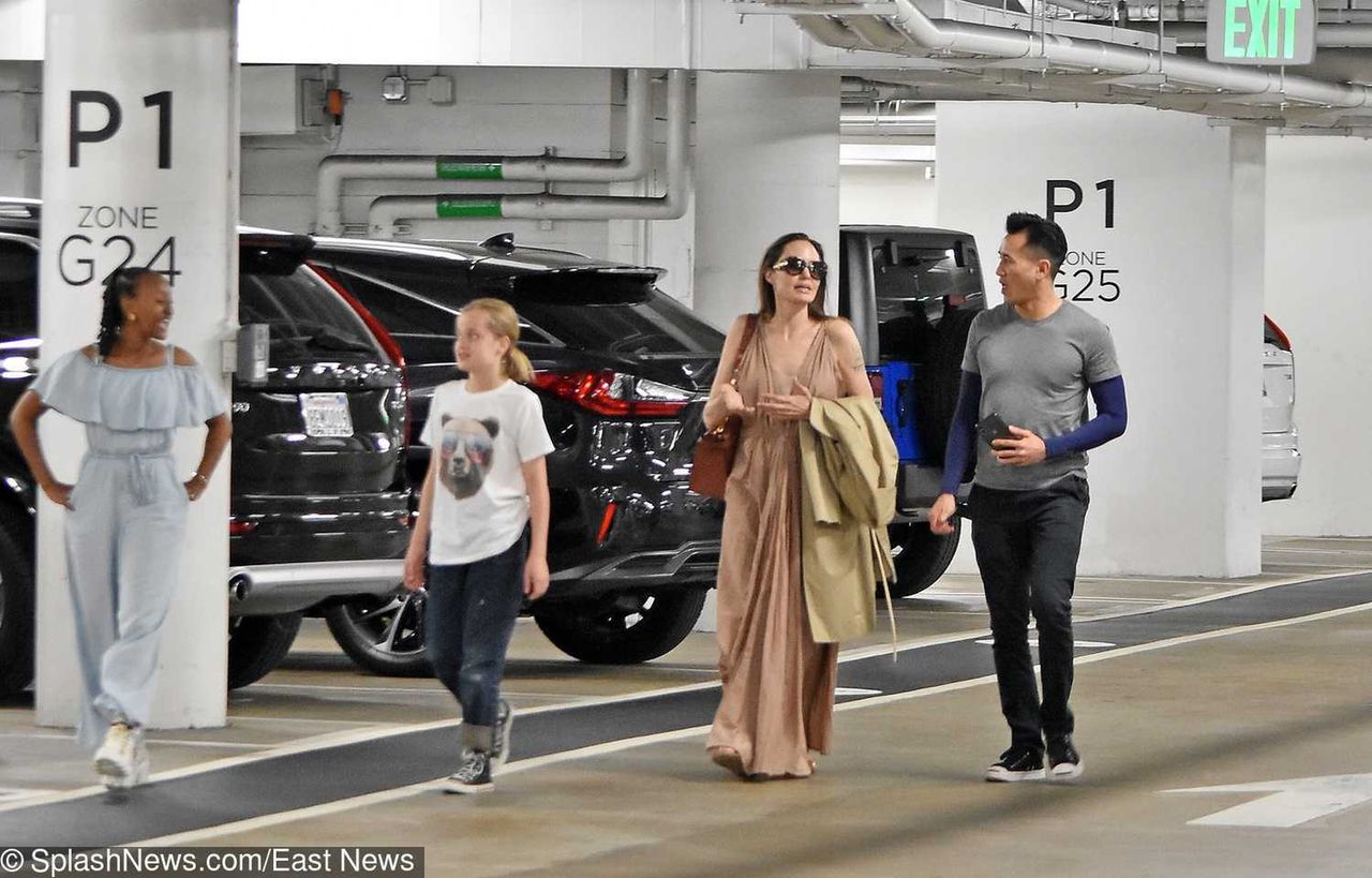 Angelina Jolie z córkami Shiloh Jolie-Pitt oraz Zahara Jolie-Pitt