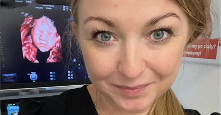Mama Ginekolog pozuje bez stanika. "Gdyby zrobiła to kobieta, która nie ma dzieci"