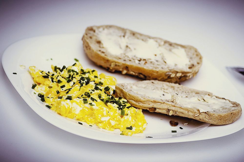 Tajemniczy dodatek do jajek przyspiesza metabolizm nawet o 25 proc.! Co to takiego?