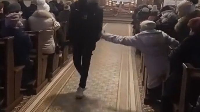 Dariusz Matecki chce złożyć zawiadomienie do prokuratury. Nie spodobało mu się zachowanie na mszy