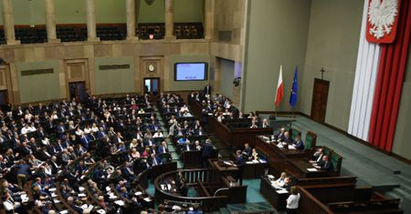 Eksperci ostrzegają, że projekt ws. metody in vitro to może być jej koniec w Polsce