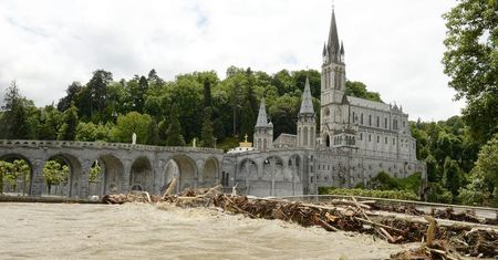 Powrót  pielgrzymek do Lourdes.