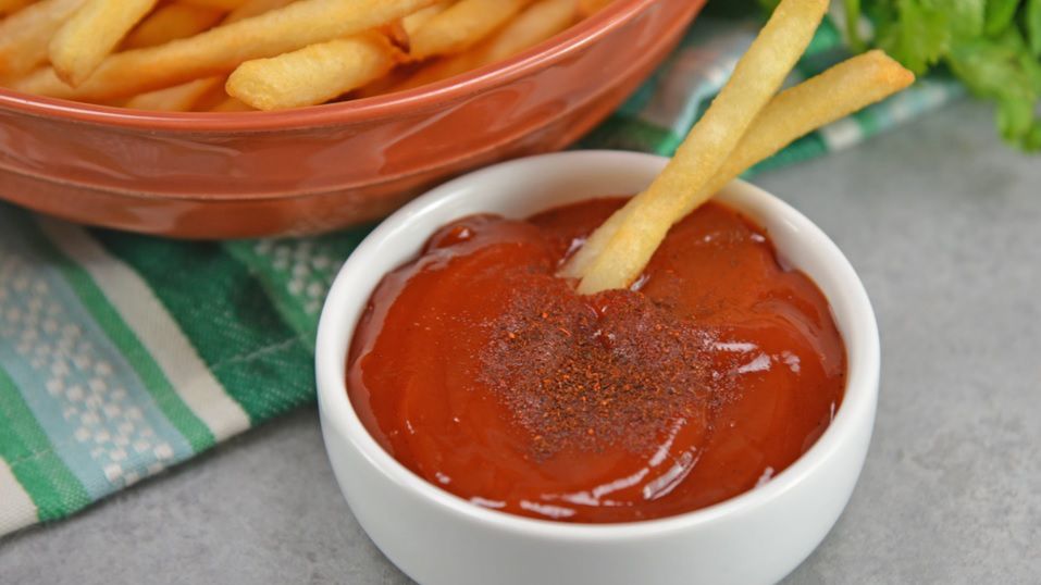 Sprawdź, ile łyżeczek cukru jest w popularnych produktach żywnościowych (WIDEO)