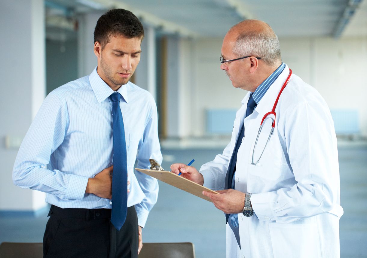 Kontrolne badania pozwolą na wykrycie przyczyn bólu i problemów żołądkowych