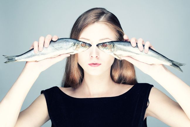 Ryby są źródłem kwasów omega, witaminy D oraz białka, dlatego powinnaś jeść je kilka razy w tygodniu