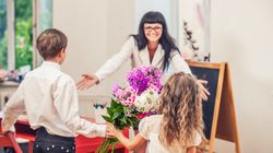 Jakie prezenty na koniec roku dla nauczyciela?