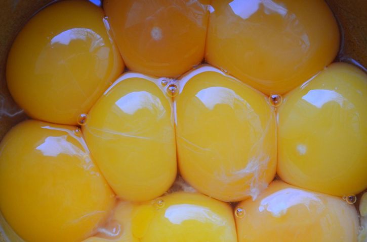 Żółtko kontra białko – które jest zdrowsze?