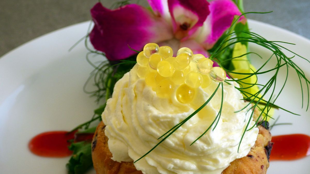 Przystawka z koziego sera