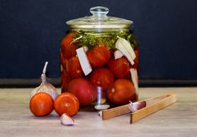 Kiszone pomidory - właściwości, zastosowanie, przepisy