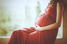 Zgaga w ciąży – przyczyny, objawy, domowe sposoby i leczenie