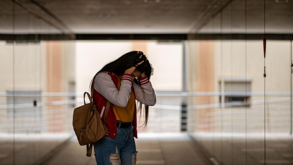 Dyrektorka kazała uczennicy rozebrać się przy przeszukaniu