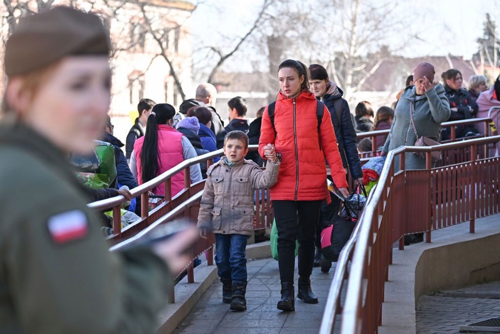 Od 16 marca obywatele Ukrainy, którzy uciekli ze swojego kraju przed wojną, mogą ubiegać się o nadanie numeru PESEL