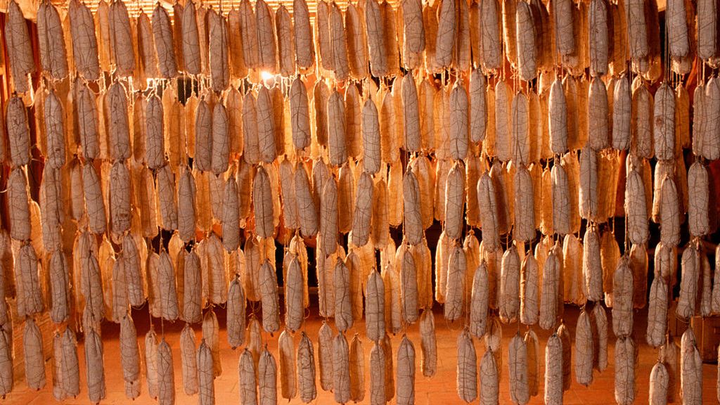 Czy kiełbasa może być częścią zdrowej diety?