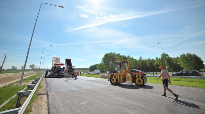 Przodownicy pracy na budowie A2. Zdążą? Muszą zdążyć!