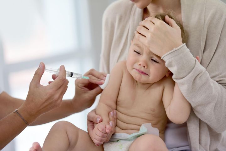 Trwa spór o obowiązek szczepień dzieci
