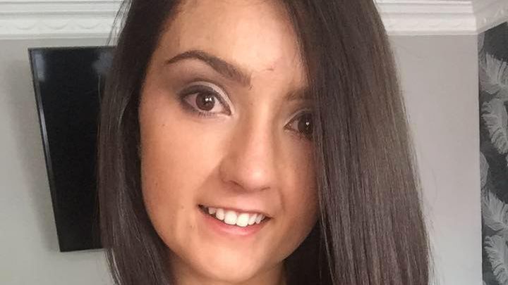 Negatywne skutki używania suchego szamponu [facebook.com](https://www.facebook.com/nicole.baxter.334)