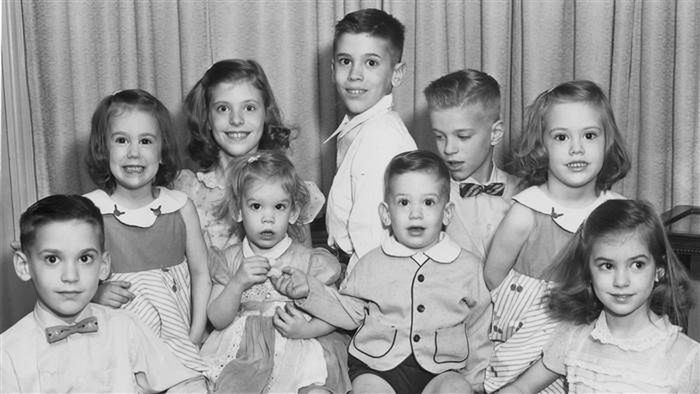 Zdjęcie zrobione w 1963 roku, kiedy najmłodsze bliźnięta miały 3 lata