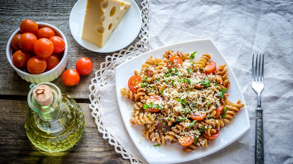 Makaron razowy z warzywami