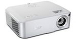 Projektor Acer H7530D - Full HD w salonie