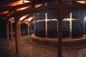 Tężnia solankowa – co daje i jak działa? Wskazania i przeciwwskazania