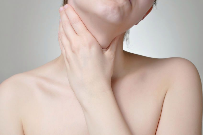 Ból gardła może być objawem raka 