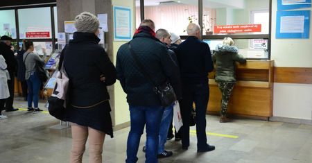 Do lekarza nawet za 5 lat. Najnowszy raport punktuje absurdy