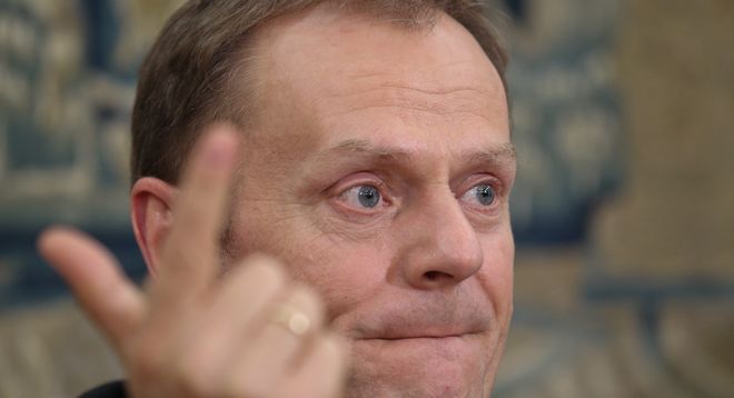 Tusk na zachętę rozdaje po 12,5 tys. zł! Komu?