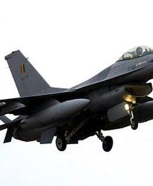 Myśliwiec F-16 runął do morza, pilot zginął