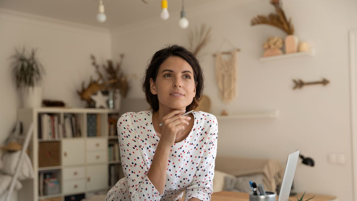 Proces podejmowania decyzji to - obok planowania, organizowania i motywowania - jedna z funkcji zarządzania, która polega na zbieraniu i przetwarzaniu informacji o przyszłym działaniu.