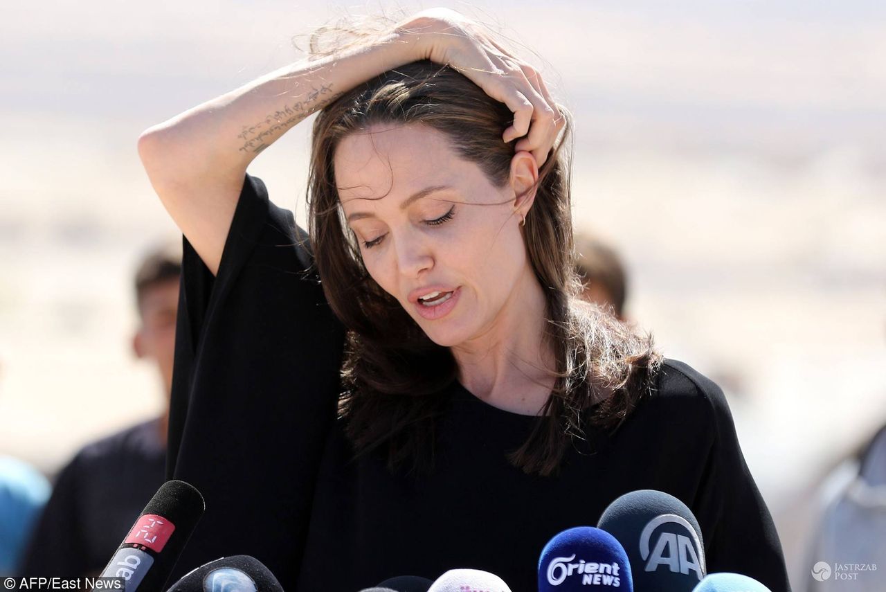 Angelina Jolie z wizytą w obozie dla syryjskich uchodźców fot. East News. Zdjęcia 2016