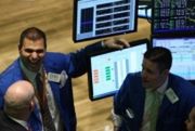 Na Wall Street mocno w dół, Dow stracił 250 punktów