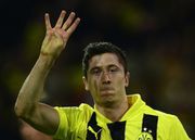 Borussia Dortmund zarabia, Lewandowski nie