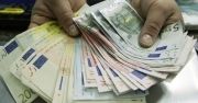 Tysiące ludzi mogą stracić pracę przez opcje walutowe