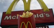 Kryzys to dobry czas dla fast foodów i dyskontów