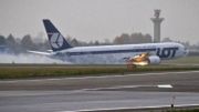 Awaryjne lądowanie Boeinga 767 na warszawskim Okęciu