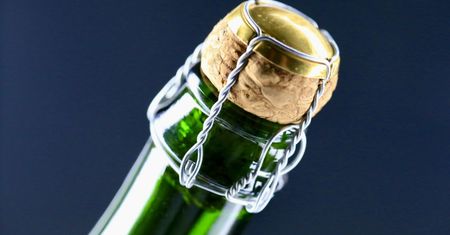 Przeanalizowano dane z 10 lat. Odkryto kolejny skutek picia alkoholu