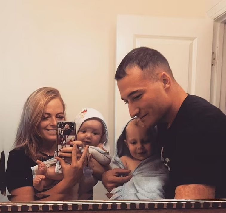 Kobieta urodziła dwójkę synów bez większych komplikacji, ale jest załamana wiedzą lekarzy i położnych na temat schorzeń macicy