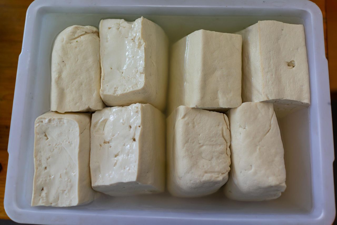 Produkty, które obniżają ryzyko udaru. Warto włączyć je do diety