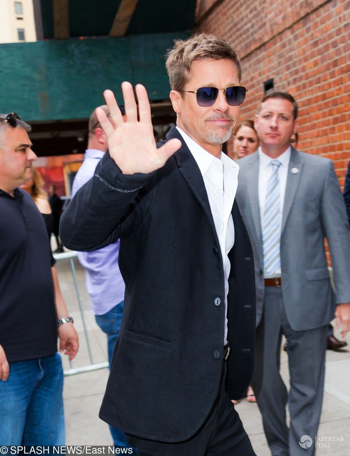 Brad Pitt idzie na imprezę Netflixa